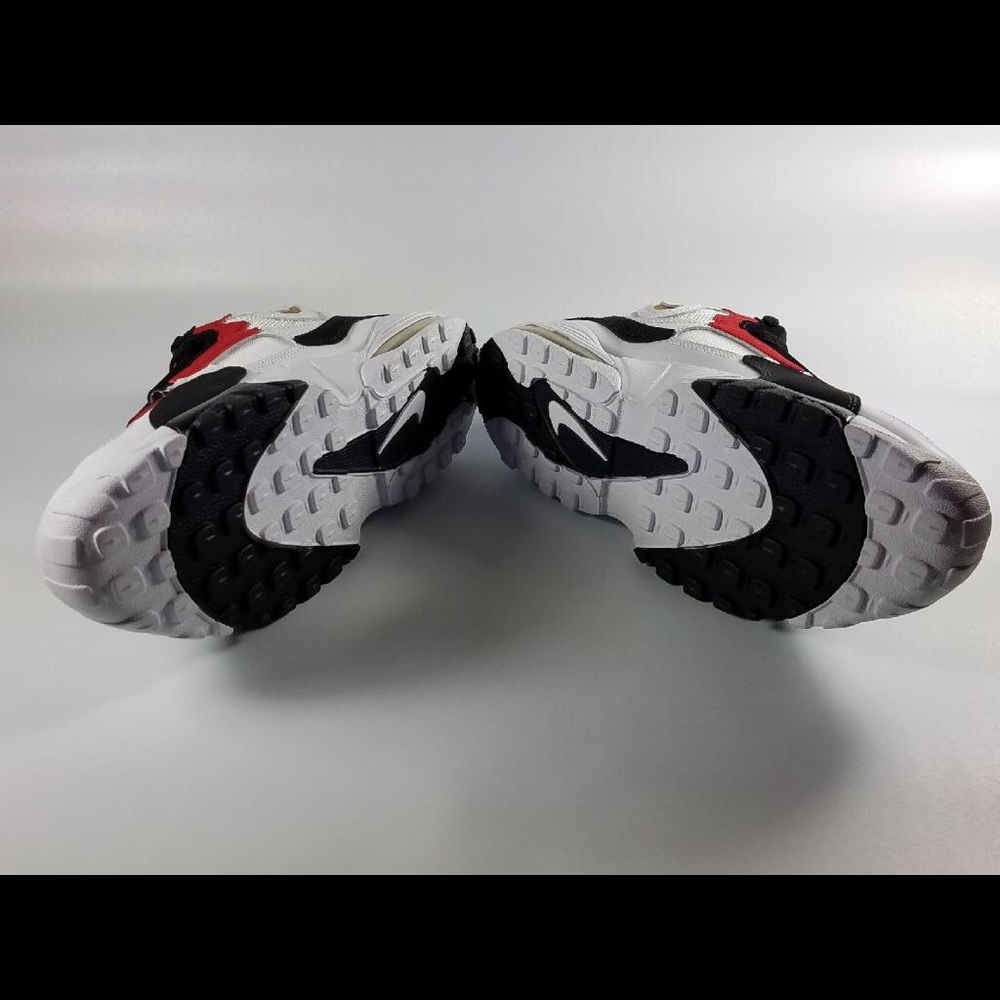 Men’s Nike Air Max Speed Turf size 11